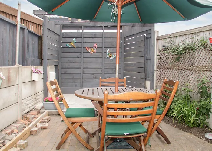1 River View Terrace